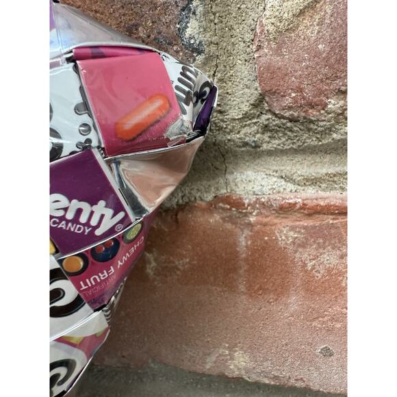 Ollin’ Arm Candy Recycled Handmade Good & Plenty Candy Wristlet Purse Clutch NWT - Picture 6 of 8